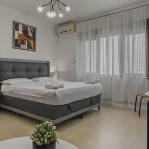 Upscale Studio, Walking Distance From The Old Town Bucureşti